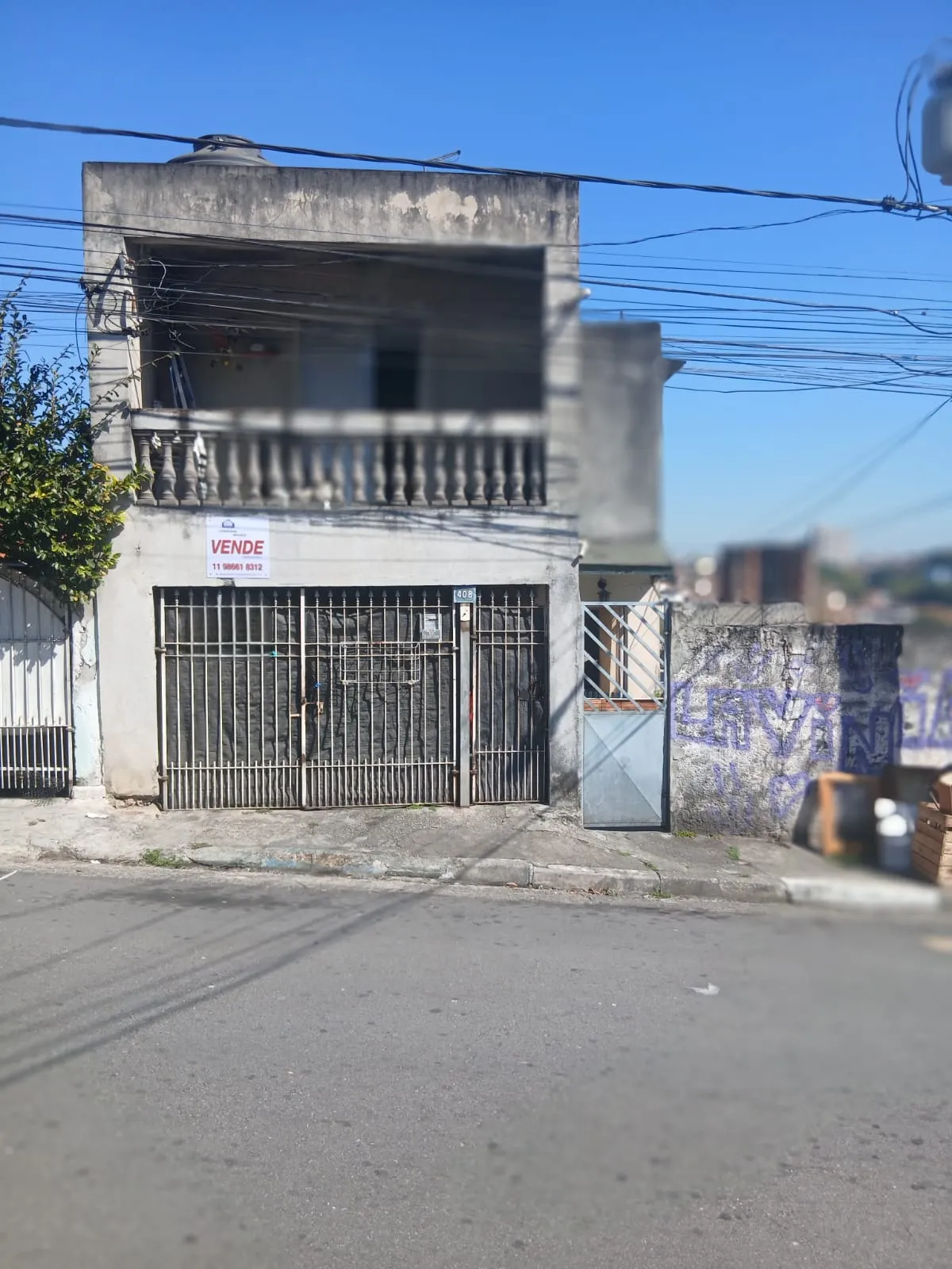 Foto do imóvel VENDO TERRENO RESIDENCIAL COM DUAS CASAS VELHAS! em Rua Amador Lourenço