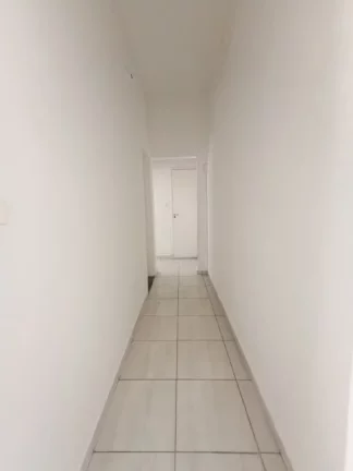 Imagem Oportunidade única! Casa com 2 quartos, totalmente reformada, em bairro nobre, perto de tudo que você precisa. Não perca essa chance! á venda na Imobiliaria Consulte Imoveis.