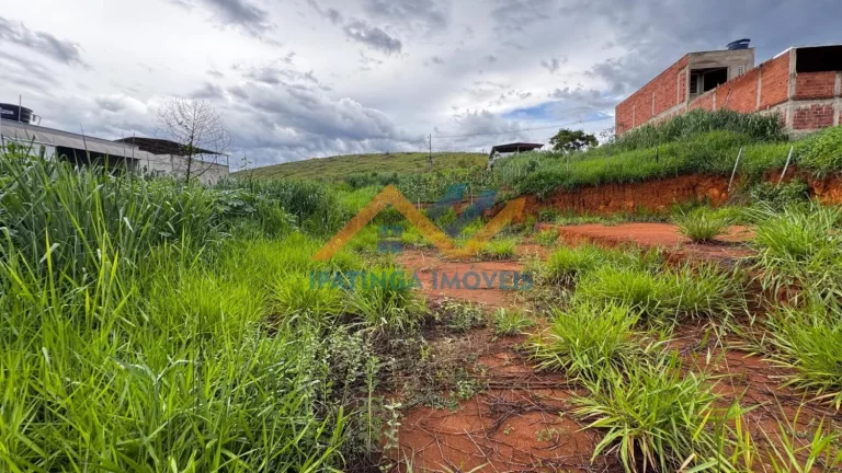 Imagem Lote de 240m² no Bairro Cidade Verde!