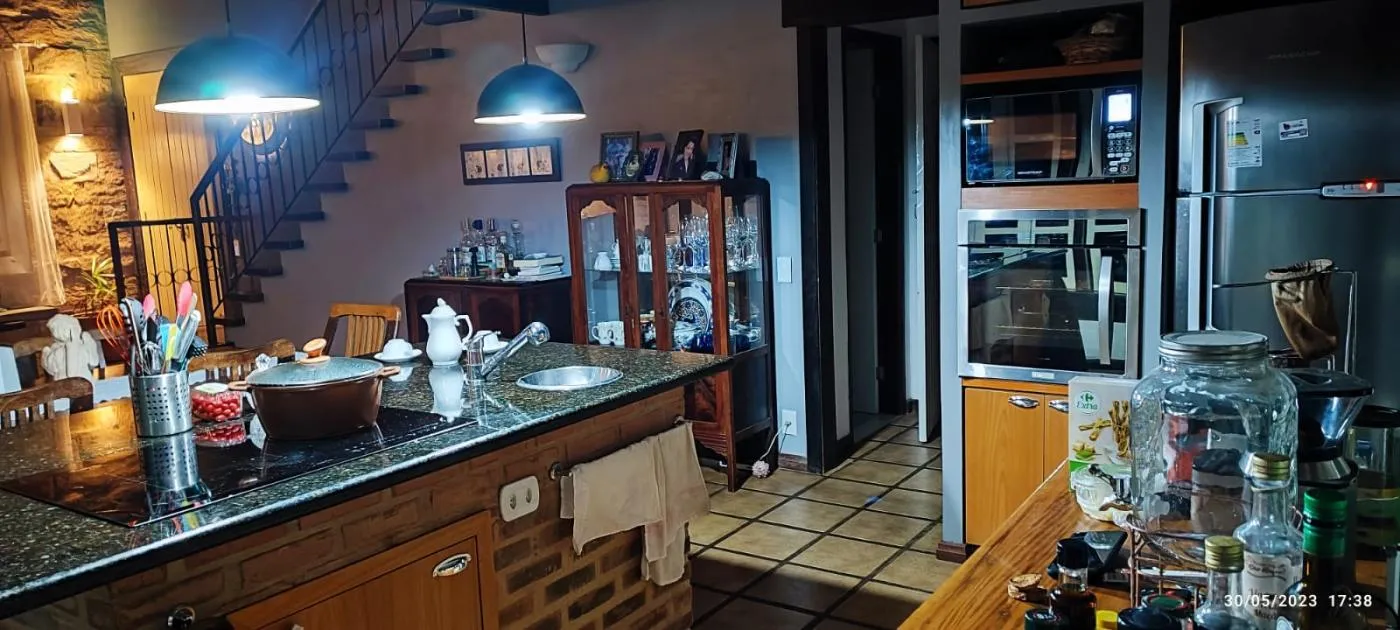 Imagem Casa para Venda em Petrópolis / RJ no bairro Araras