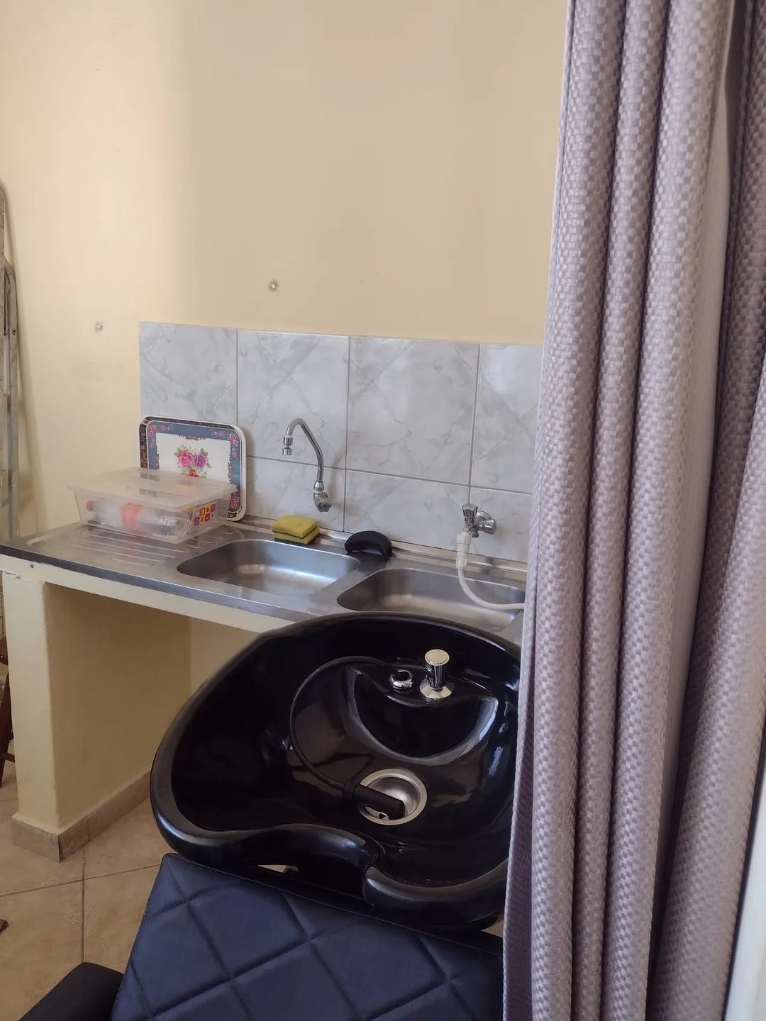 Imagem Casa à venda 2 Quartos, 1 Suite, 6 Vagas, 250M², Parque Senhor do Bonfim, Taubaté - SP