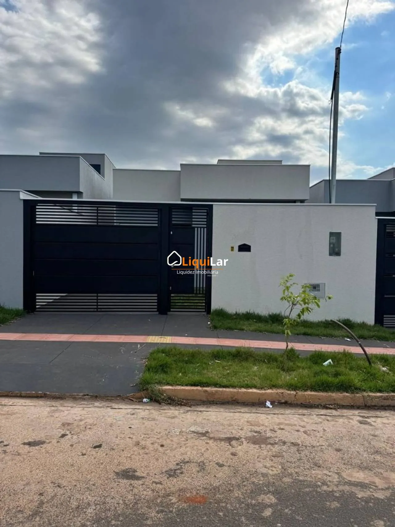 Foto do imóvel Casa Nova à Venda no Nova Lima com 2 Quartos, Garagem e Possibilidade de Minha Casa Minha Vida