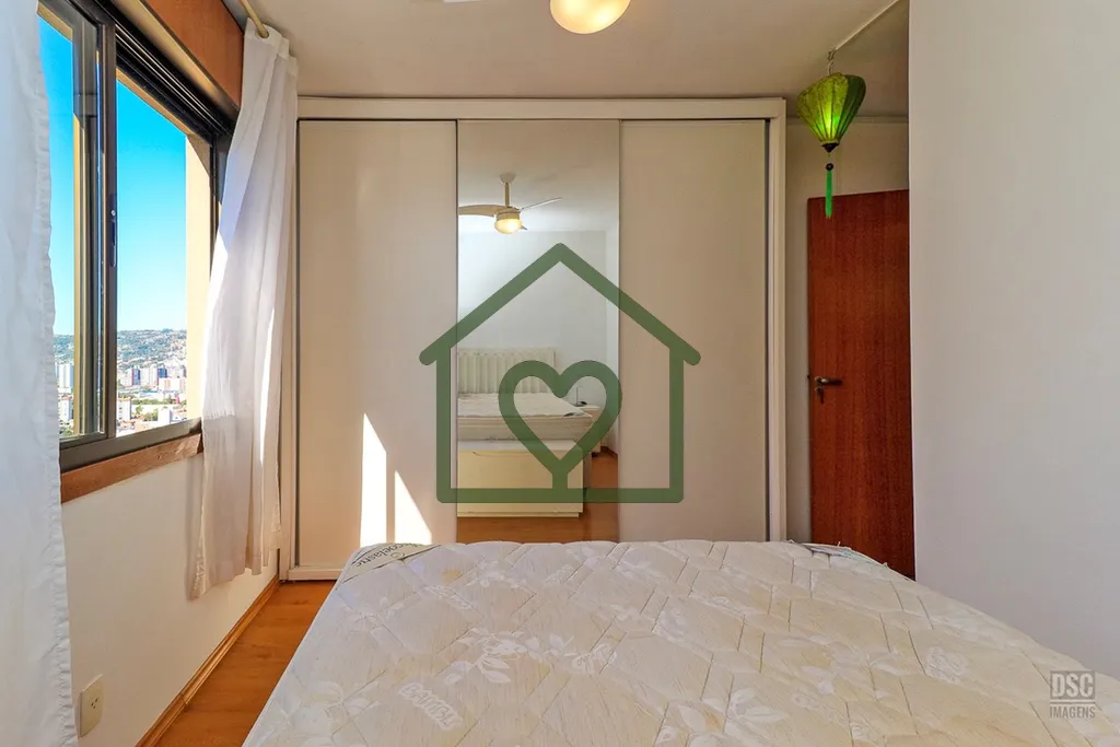 Imagem No bairro Jardim Botânico, na Rua Prof. Cristiano Fischer n° 838, este apartamento com 87,74m² de...