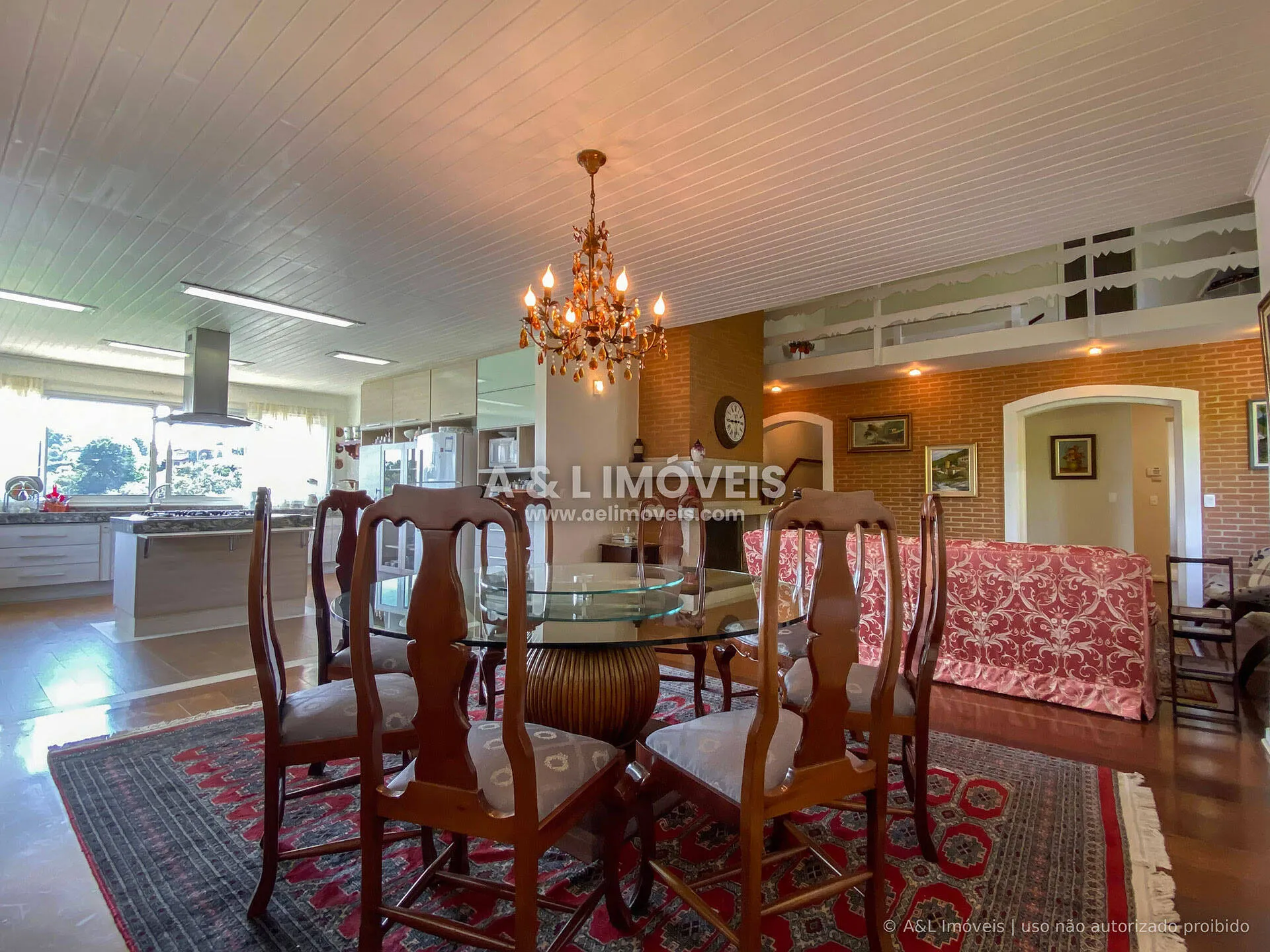 Imagem Casa em Campos do Jordão | Alto Capivari | 700 m² | 6 Suítes