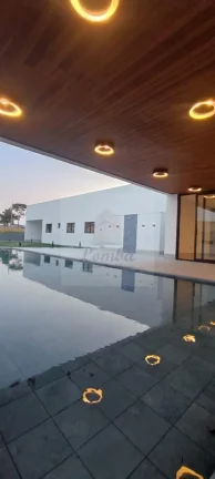 Imagem Casa de luxo em condomínio à venda em Chapada dos Guimarães-MT: 6 quartos, 4 suítes, 3 salas, 7 banheiros, 6 vagas de garagem, 400m².