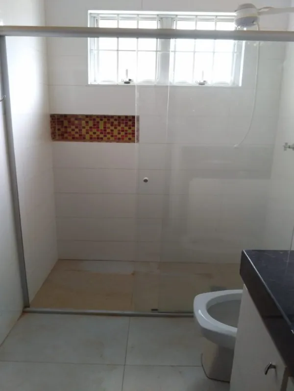 Imagem Imperdível: Casa à venda em Jardim das Laranjeiras, São Paulo-SP! 3 quartos, 2 suítes, 2 banheiros, 4 vagas de garagem, 250m².