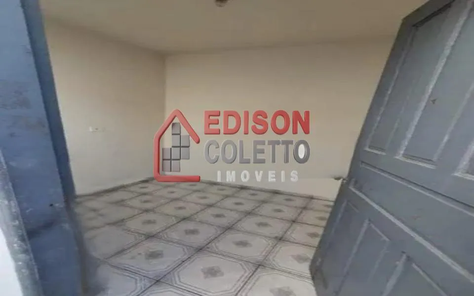 Imagem Casa à venda, 4 quartos, 3 vagas, no bairro Santa Terezinha em Piracicaba - SP!!