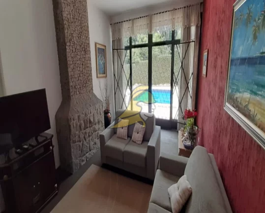 Imagem CITY LAPA CASA TÉRREA 330,00 M ÁREA CONSTRUÍDA TERRENO 695,00 M 3 QUARTOS 1 SUÍTE 3 SALAS LAREIRA 4 VAGAS PISCINA FRENTE A PRAÇA FÁCIL MODERNIZAÇÃO