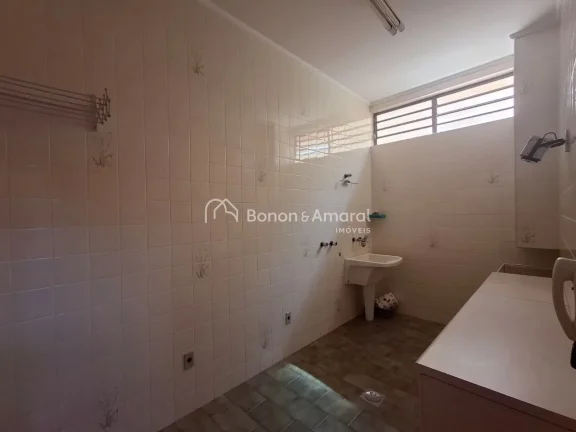 Imagem Casa à venda na Chácara Primavera, em Campinas, com excelente potencial para uso residencial ou co...