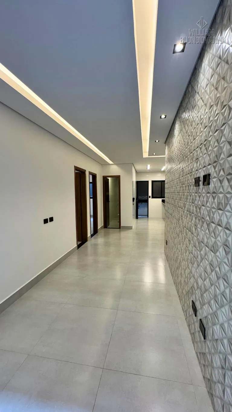 Imagem Casa Térrea 2 Dormitórios com Quintal - 57m²