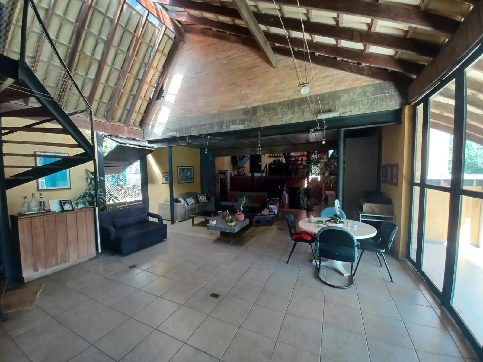 Imagem Belíssima casa 3 Dormitórios no Condomínio Vivendas do Lago!