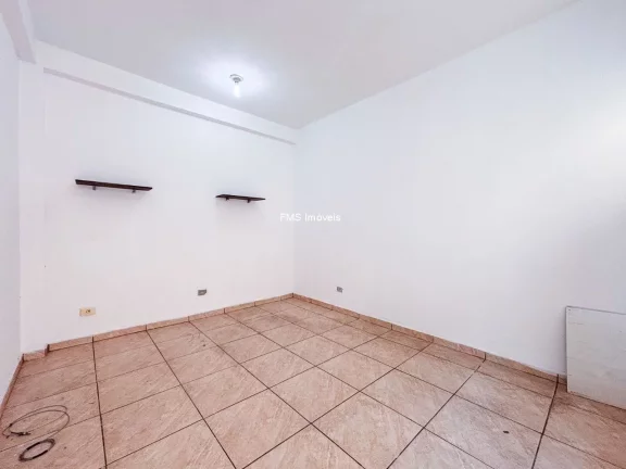 Imagem Excelente Casa Comercial à Venda na Vila Romana, São Paulo-SP: 11 Salas, 4 Banheiros, 196m² de Área!