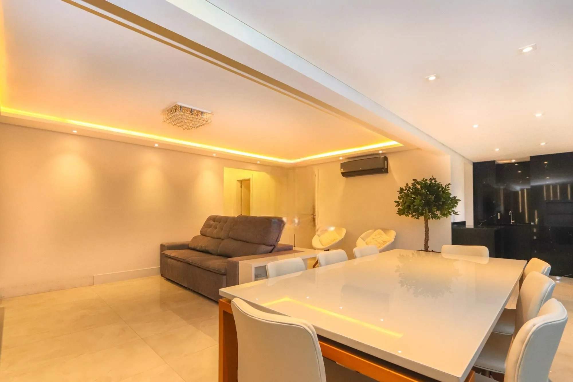 Imagem Apartamento semimobiliado e decorado no Central Parque | 127 m² | 3 suítes | 2 vagas