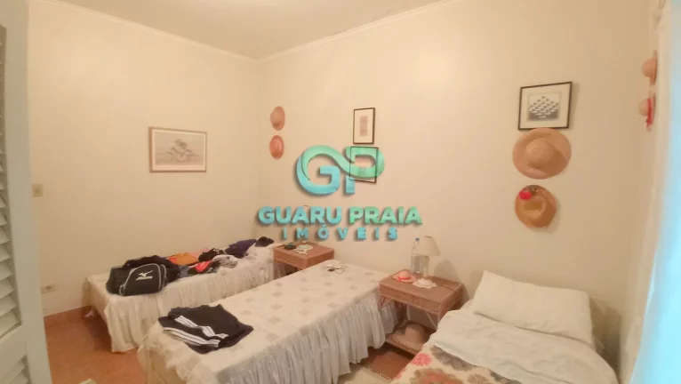 Imagem Casa com piscina em rua fechada