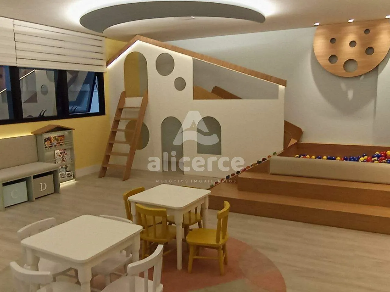 Imagem Apartamento elegânte e Confortável 89m2-2 Suítes, Sol da Tarde e Localização Privilegiada
