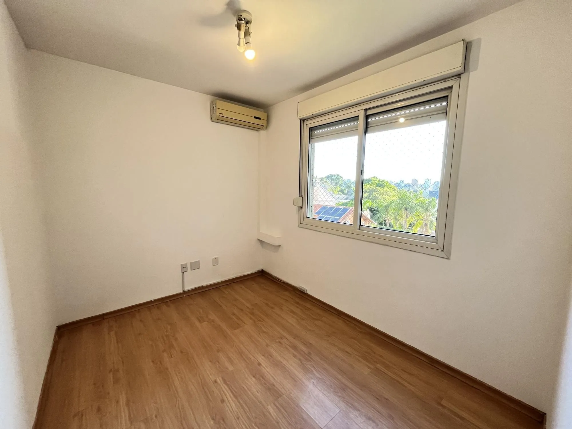 Imagem Apartamento de 3 quartos e 1 vaga de garagem no bairro Chácara da Pedras em POA