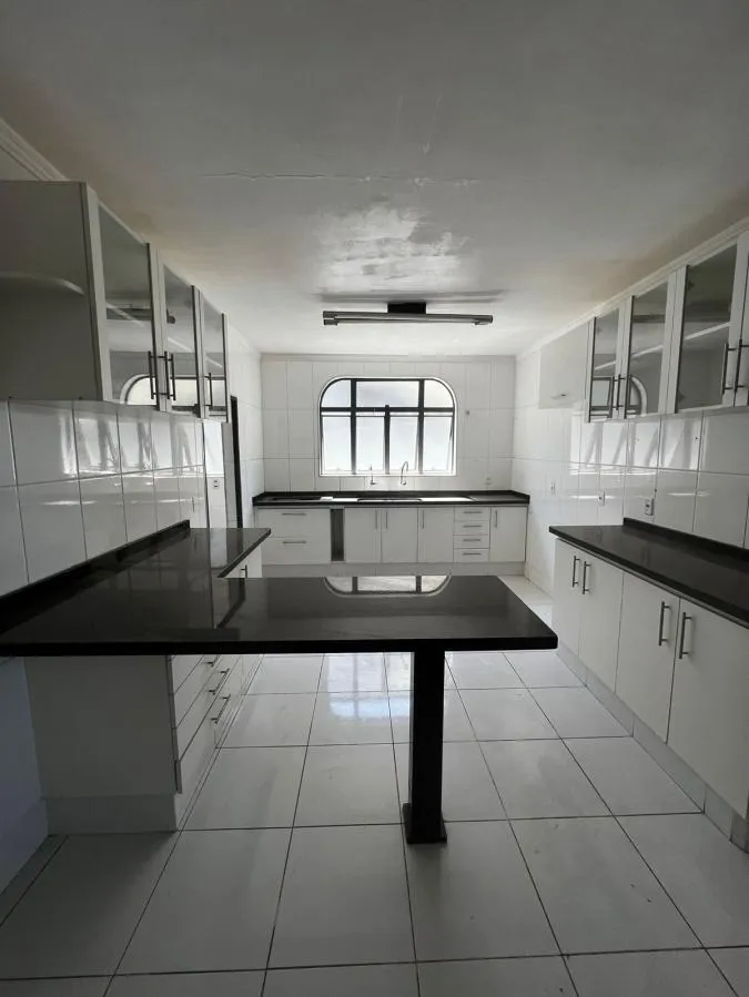 Imagem Casa Luxuosa no Condomínio Village D'Avignon - 620 m² de Terreno e 320 m² de Construção