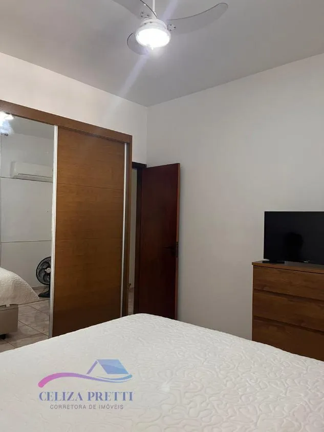 Imagem Excelente residencia bem localizado para venda no bairro do Ibes em Vila Velha com 210m²,o Sobrado possui 5 quartos, 2 banheiros e 2 vagas.