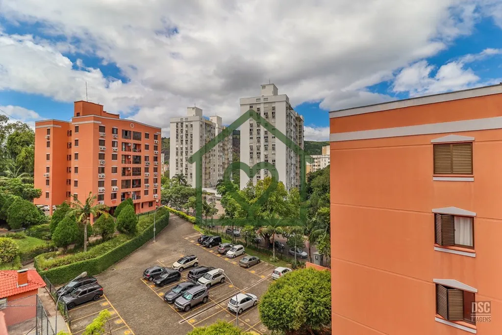 Imagem No Bairro Jardim Carvalho, na Avenida Protásio Alves n° 7157, apartamento com 3 dormitórios, deso...