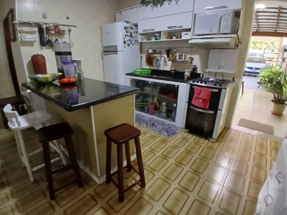 Imagem Sobrado lado praia, com churrasqueira e 4 apartamentos individuais à venda