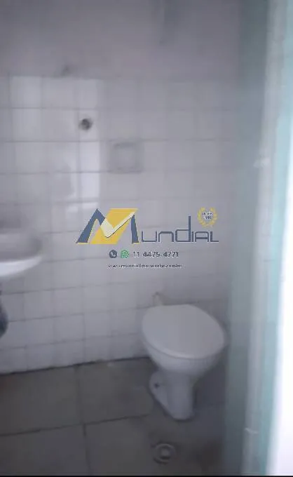 Imagem Vendo Terreno com Salão em Santo André, Jardim do Estádio