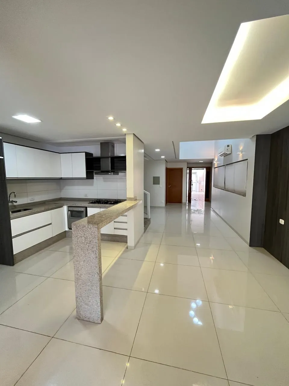 Imagem Sobrado 262m Umuarama-PR 287