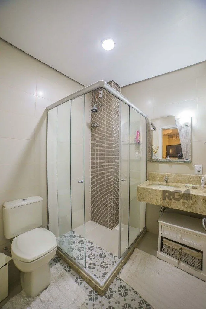 Imagem Casa de 4 dormitórios no bairro Glória