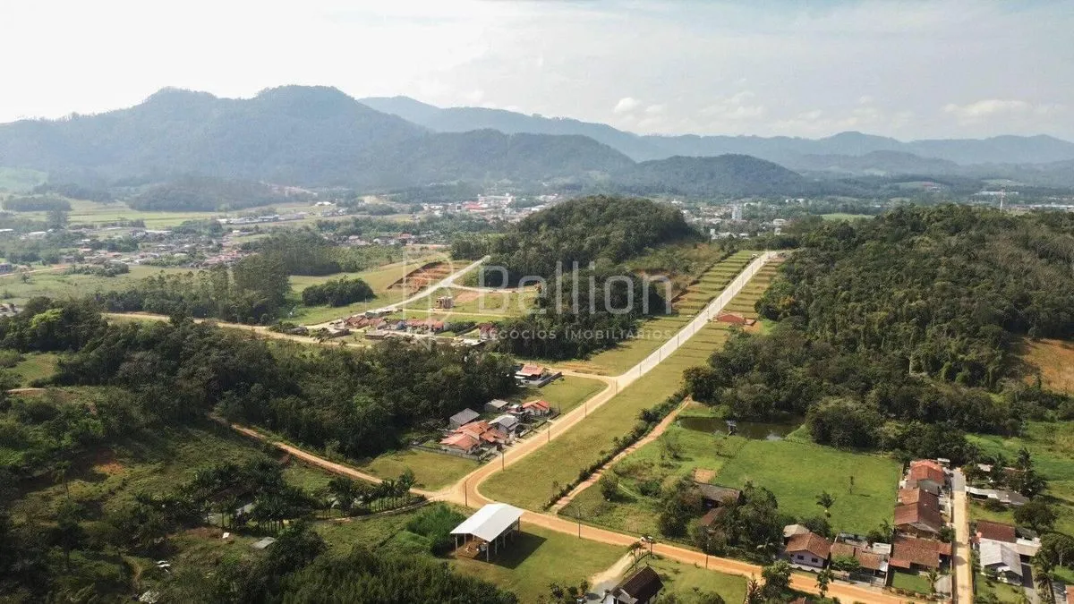 Imagem Terreno excepcional no coração de Rio dos Cedros!