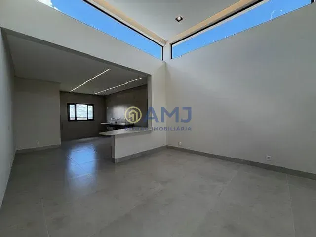 Imagem CASA TÉRREA À VENDA | COND. VALE VERDE