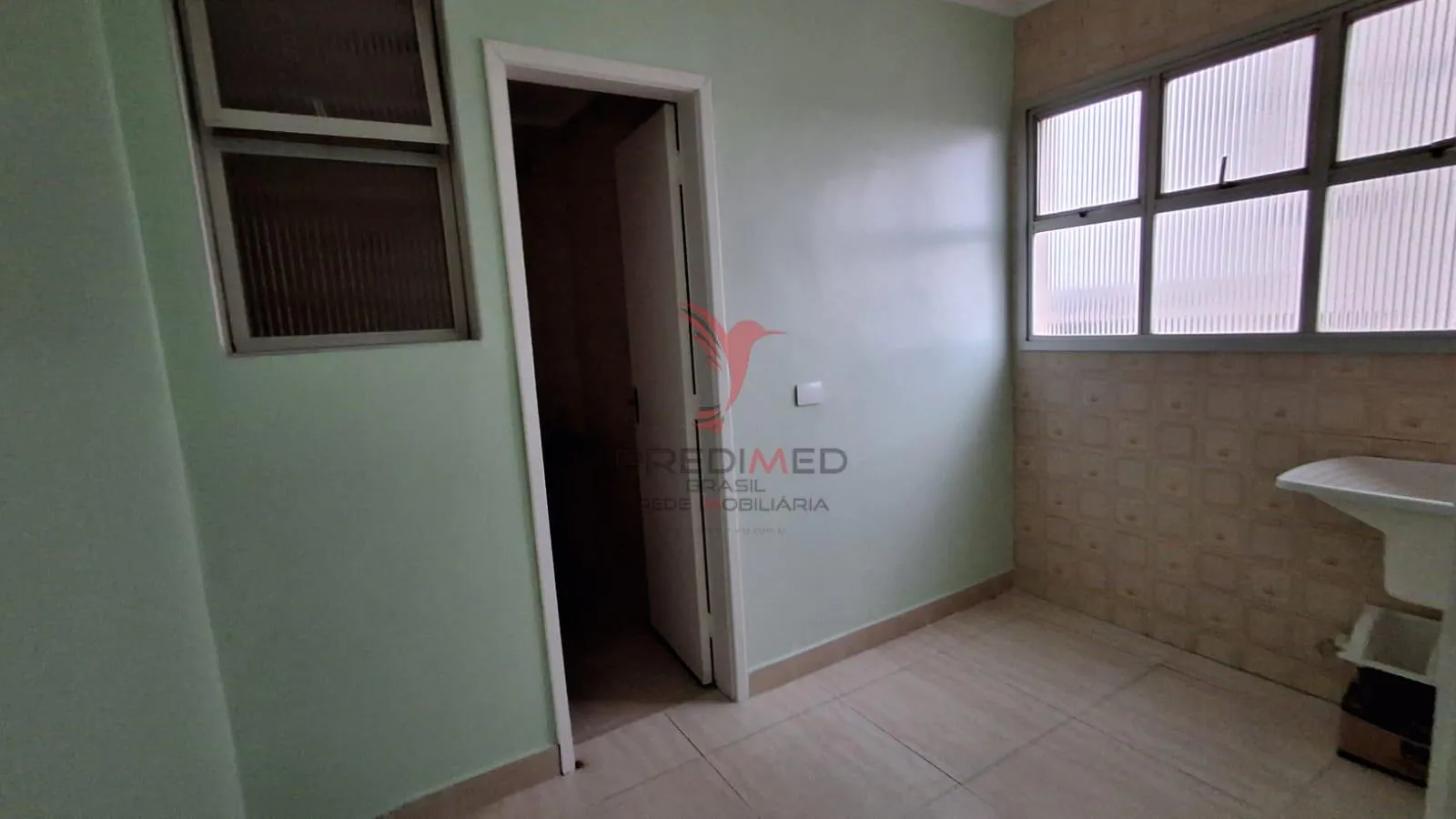 Imagem Vendo Apartamento com garagem coberta na Vila Monteiro