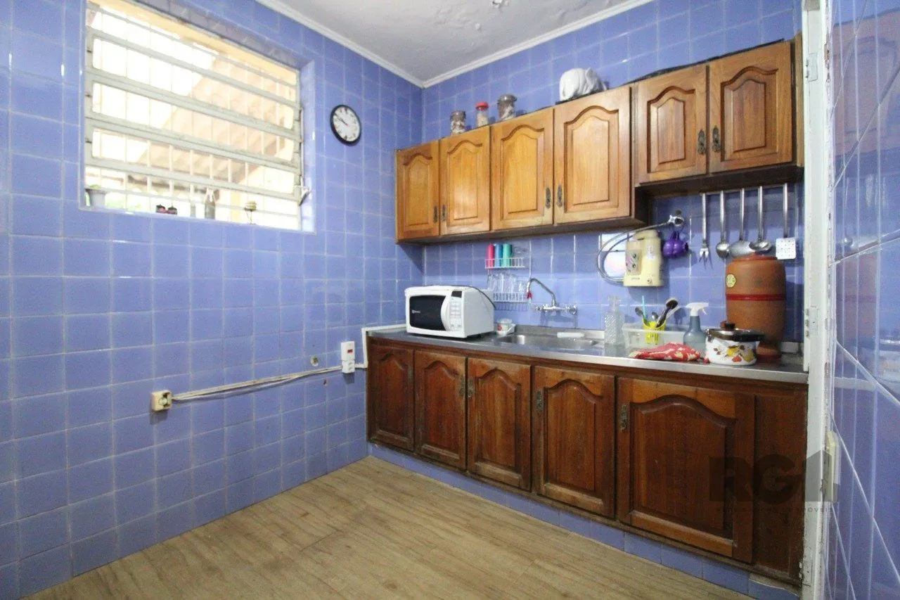 Imagem Casa à venda 4 quartos (dormitórios), suíte, 3 vagas - Partenon, Porto Alegre