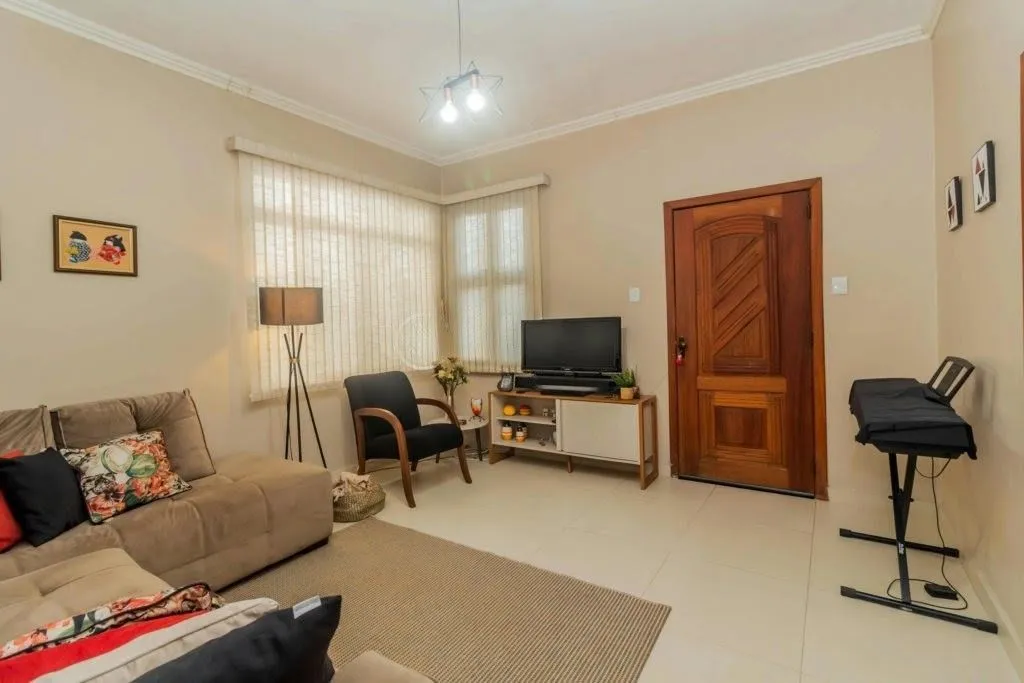 Imagem Casa 3 dorms à venda Rua Santa Flora, Nonoai - Porto Alegre
