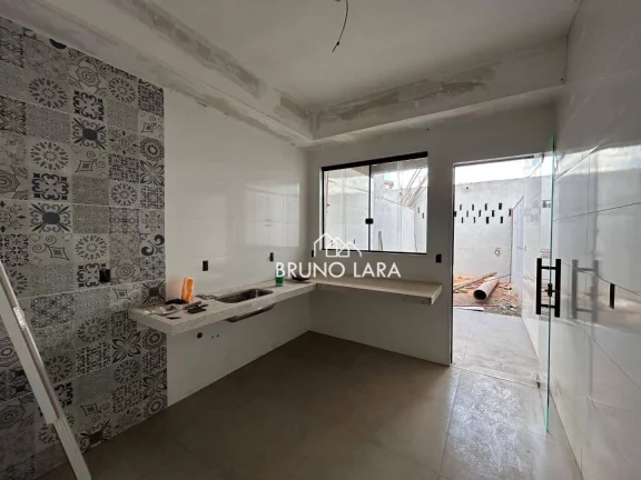Imagem Casa á venda em Betim, no bairro Jardim Casa Branca