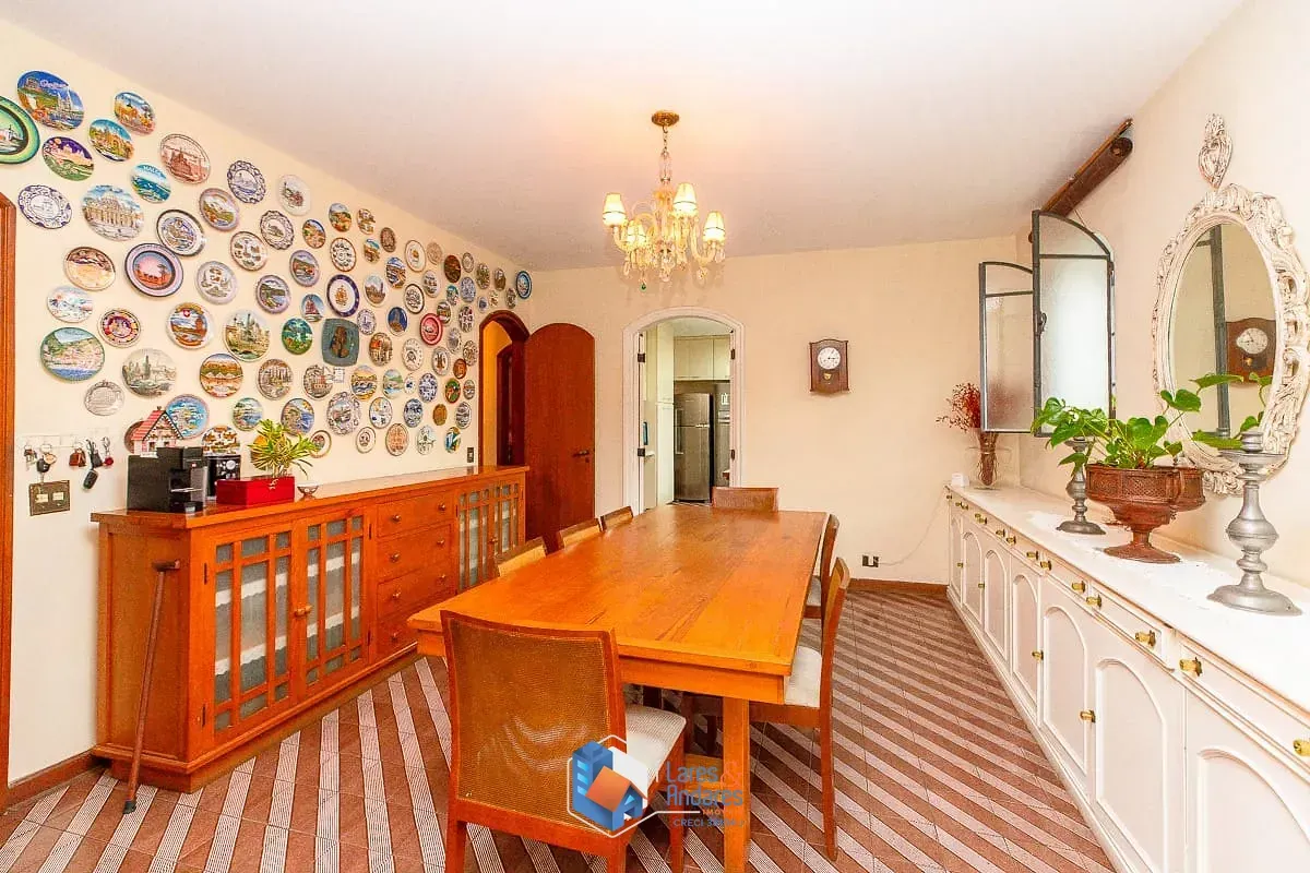Imagem Casa para venda em Jardim Leonor com 4 quartos, sendo 2 suítes, 600m²