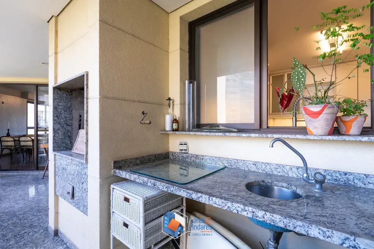 Imagem Apartamento para venda em Vila Suzana com 3 quartos, sendo 3 suítes, 220m²