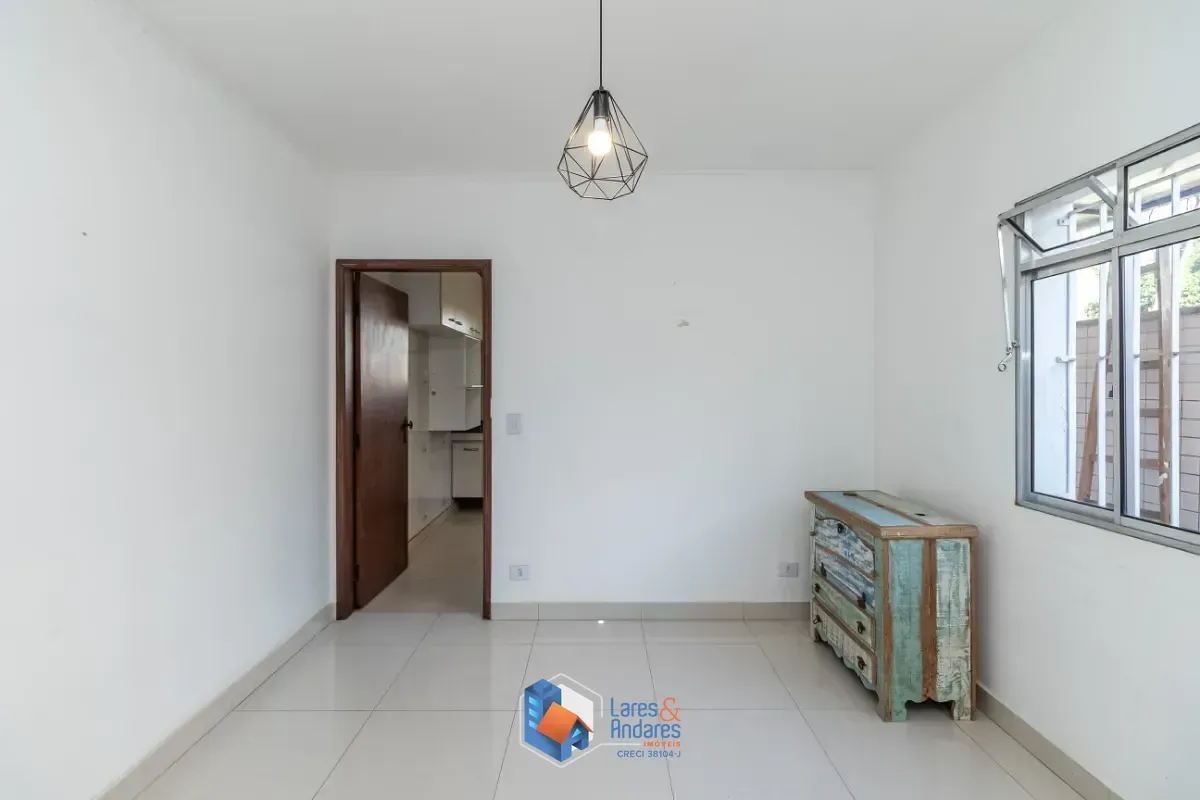 Imagem Sobrado para venda em Jardim Umuarama com 3 quartos, sendo 1 suíte, 180m²