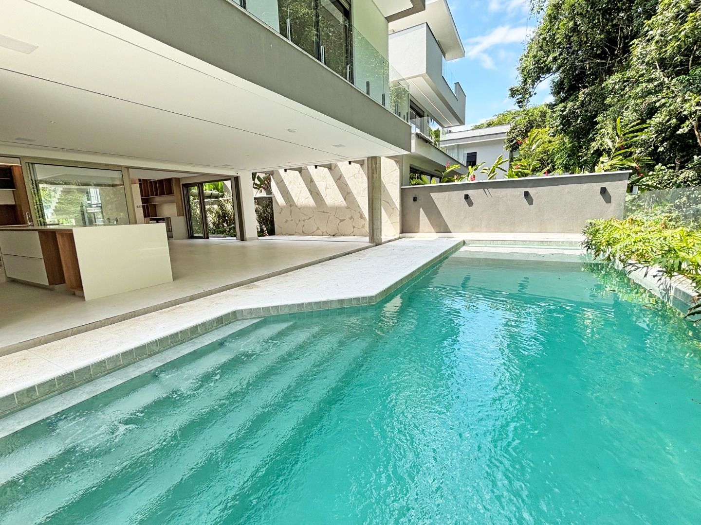 Imagem Casa com 6 Quartos à Venda, 475 metros em Riviera - Bertioga