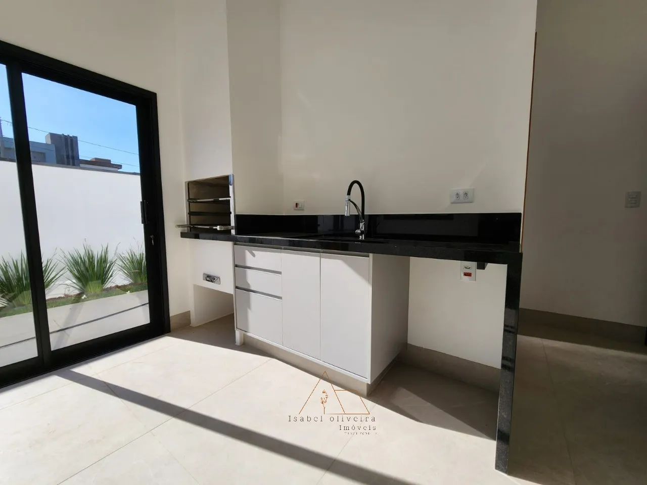 Imagem Casa em Condomínio em Salto-SP, Residencial Central Parque: 3 Quartos, 3 Suítes, 4 Banheiros, 4 Vagas, 213,60 m².
