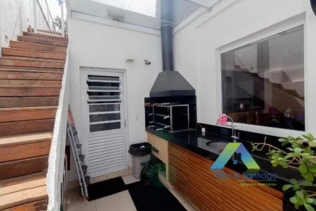 Imagem Sobrado com 3 Quartos e 3 banheiros à Venda, 196 m² por R$ 2.180.000