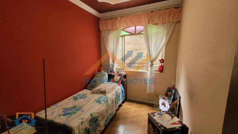 Imagem Casa com Lote grande no Bairro Veneza - Ipatinga