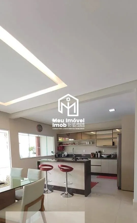 Imagem Casa 5 Quartos 4 Suítes 5 Vagas 380m² Vicente Pires/DF