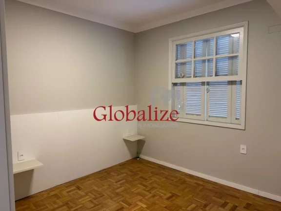 Imagem Apartamento à venda com 68m², quartos, garagem, reformado por R$440.000,00 no Embaré em Santos