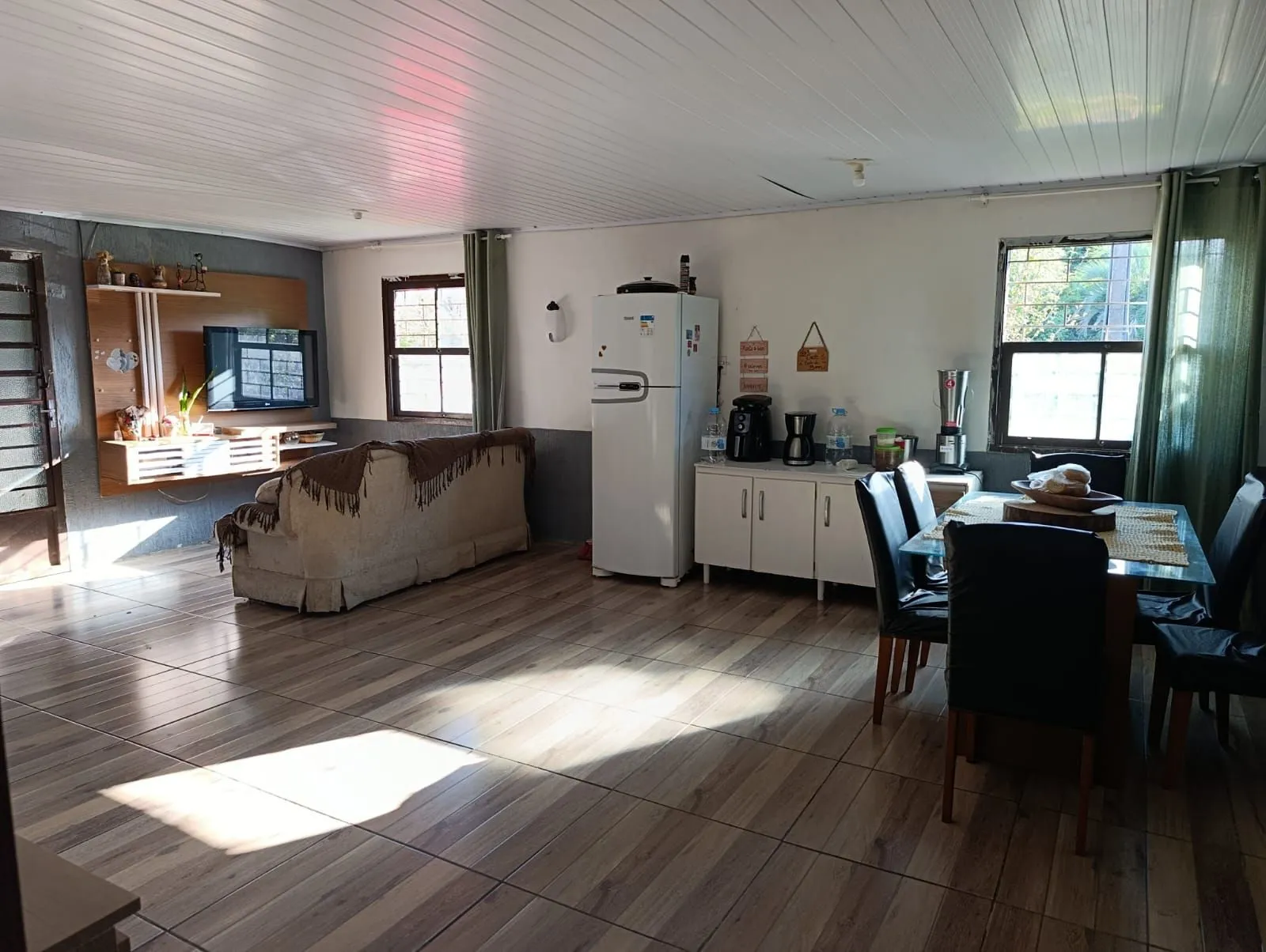 Imagem Casa na Hípica, oportunidade!