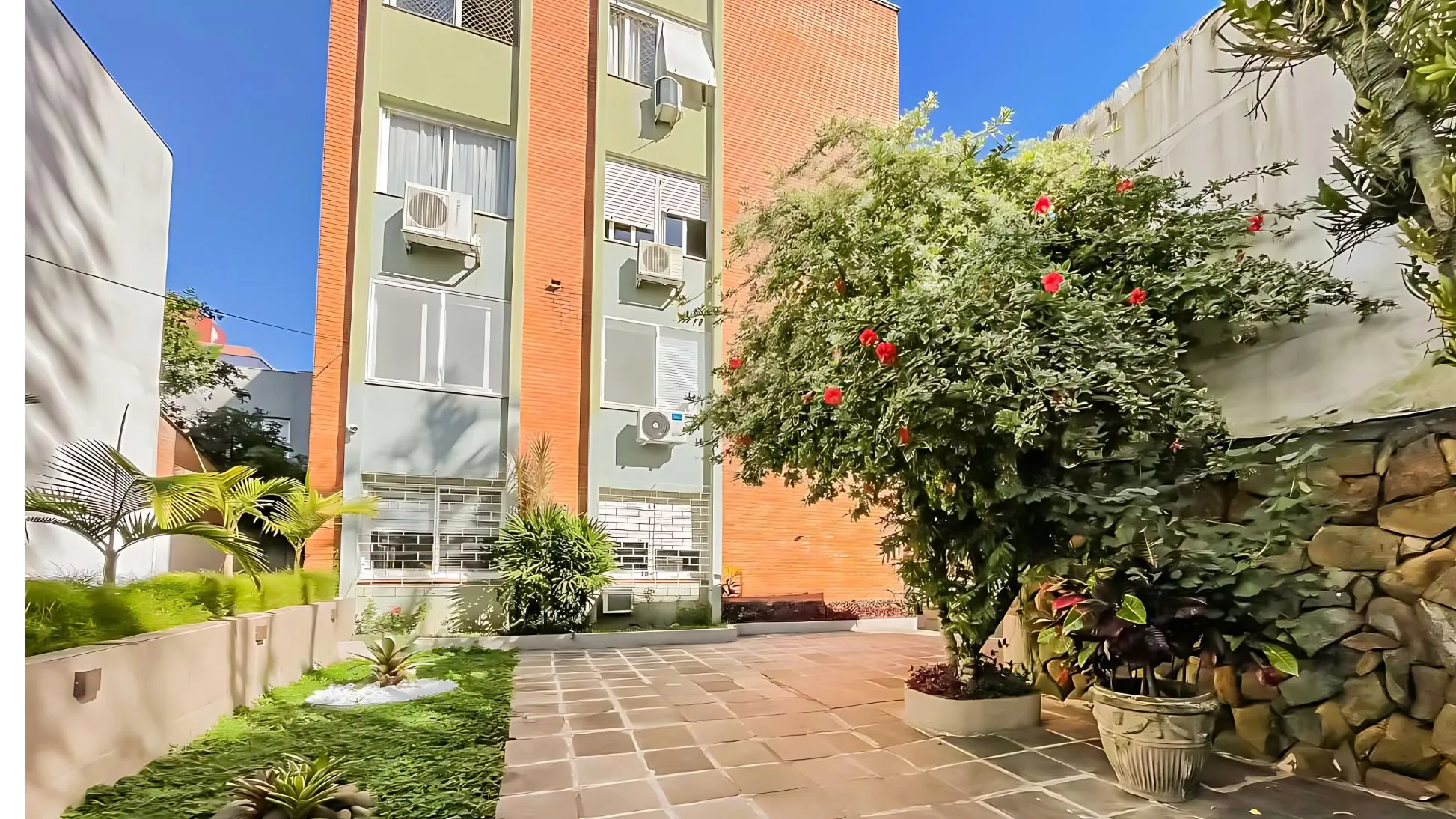 Foto do imóvel Apartamento à venda em Porto Alegre, Moinhos de Vento, com 3 quartos, 247.85m2