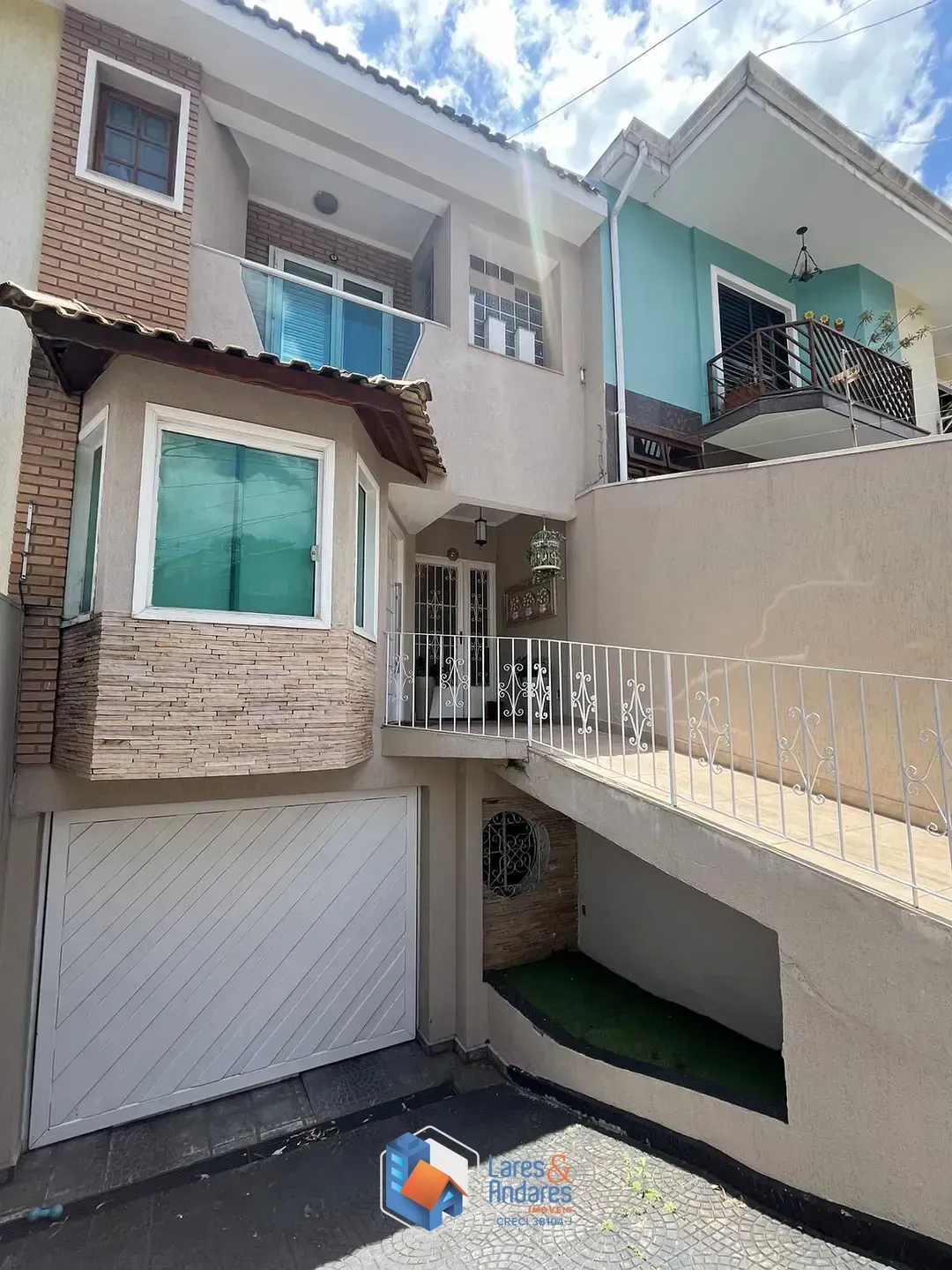 Imagem Sobrado para venda em Vila Nova Mazzei com 4 quartos, sendo 4 suítes, 195m²