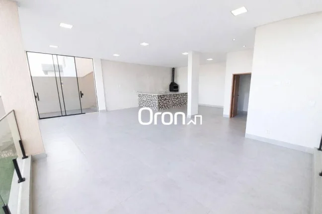 Imagem Sobrado à venda, 232 m² por R$ 1.100.000,00 - Cond Vale Verde - Senador Canedo/GO