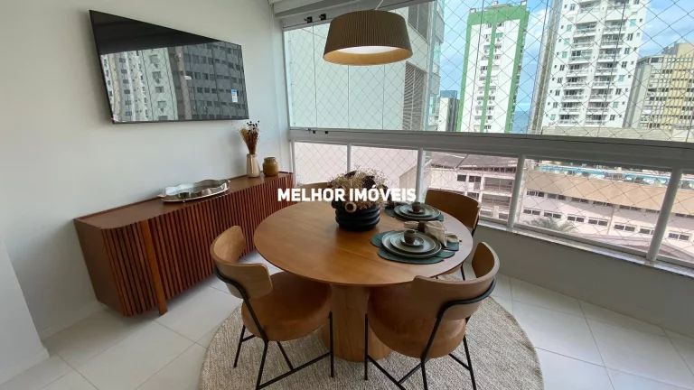 Imagem Apartamento á venda com 3 dormitórios na quadra mar em Balneário Camboriú - SC