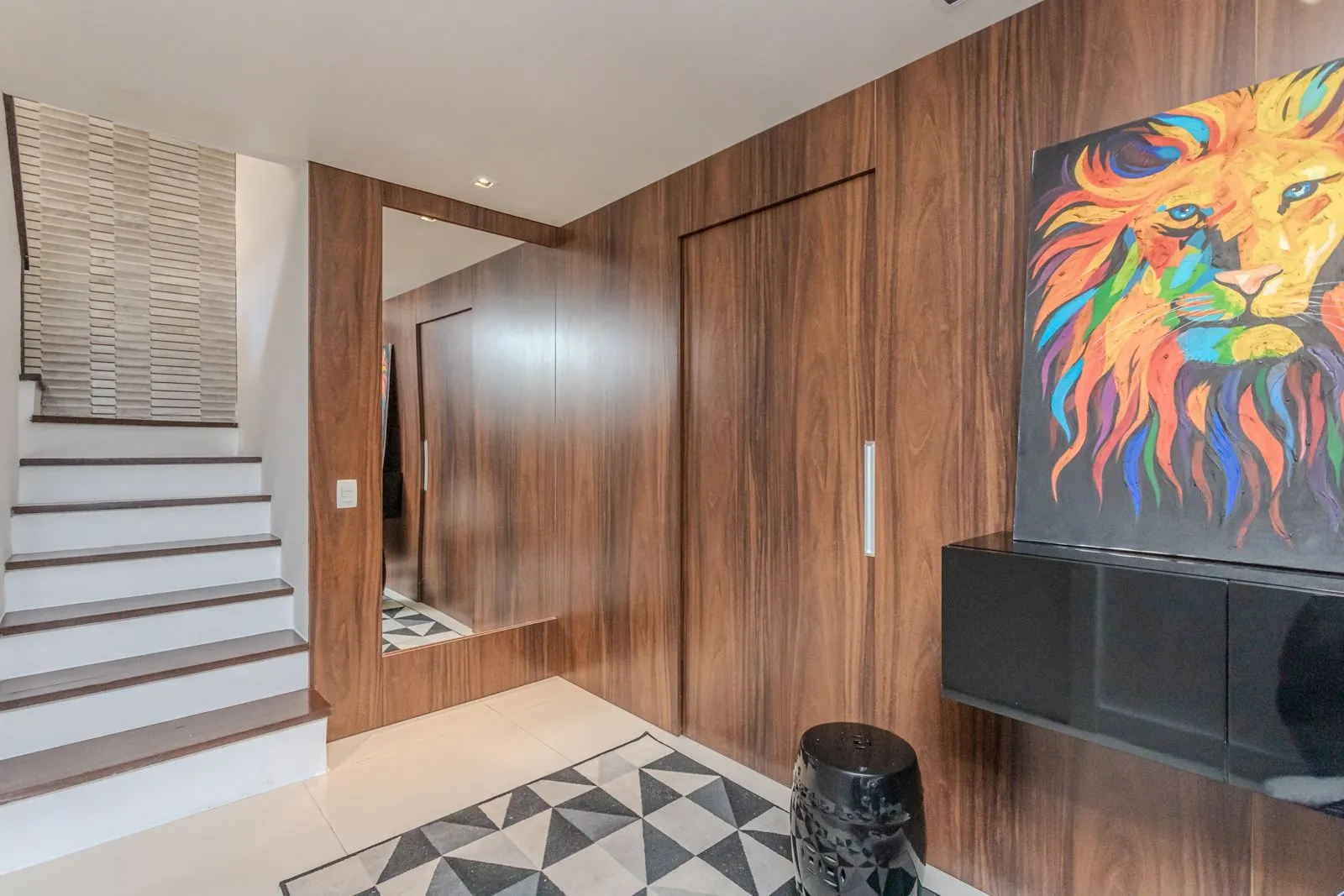 Imagem Casa com 3 suítes, Jacuzzi e vista panorâmica para o Guaíba