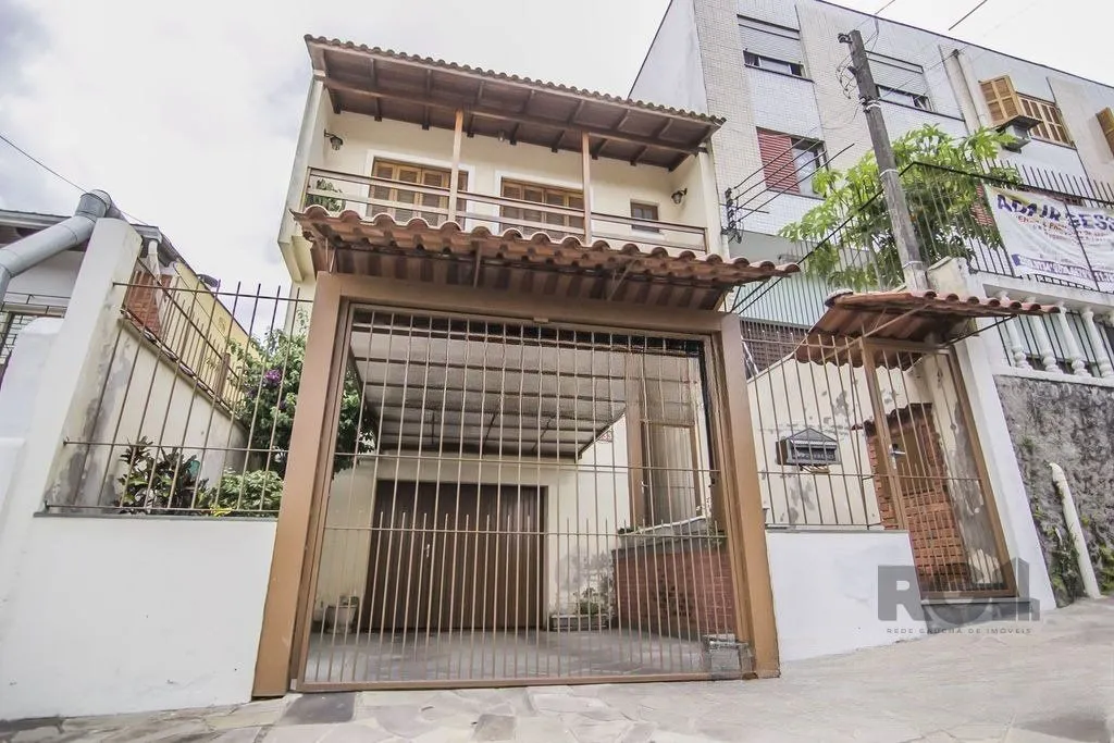 Imagem Casa de 2 dormitórios, no bairro Partenon