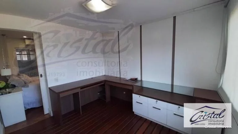 Imagem Excelente casa no miolo da Granja Viana!